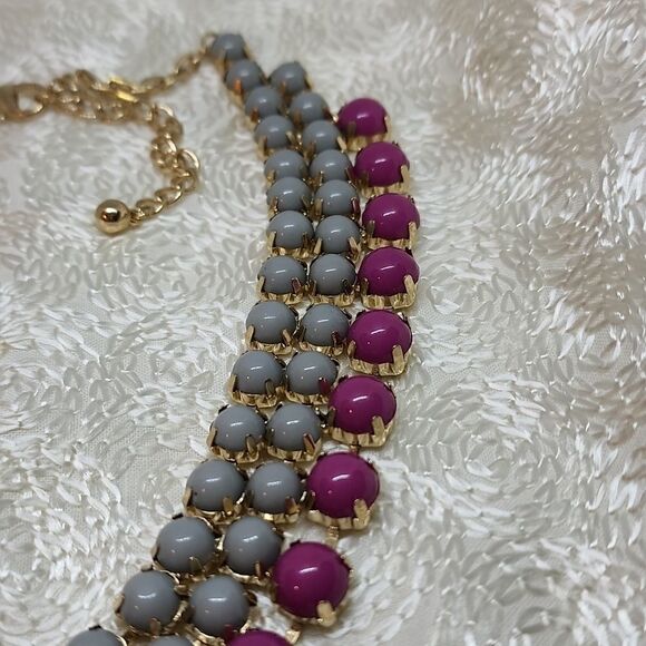Natasha Bib Necklace Three Row Grey Pink Round Beads Gold Tone - Picture 4 of 9
